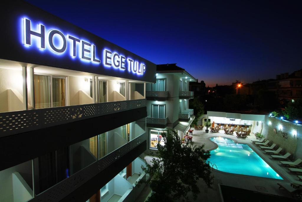 Ege Tulip Cesme Hotel Exterior photo